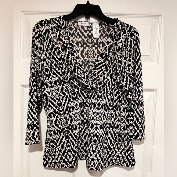 Liz & Co Petite black and white three-quarter sleeve top size petite extra-large - Picture 8 of 9